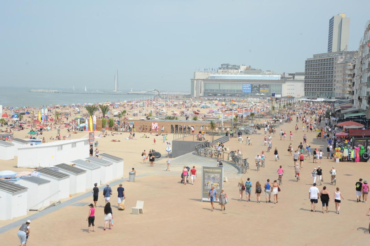 Studio Direct Aan Het Hoofdstrand Van Oostende - Naast Casino Apartment Bagian luar foto